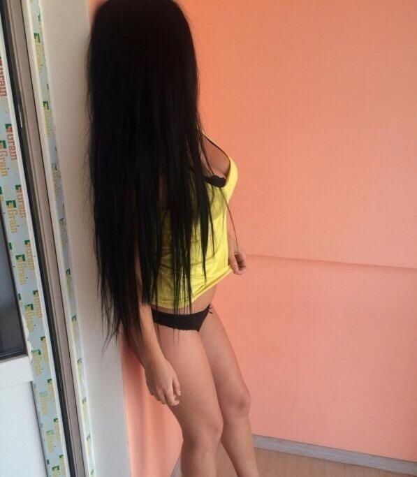 Эксклюзивное удовольствие: как выбрать девушку на час с выездом для незабываемой вечеринки?